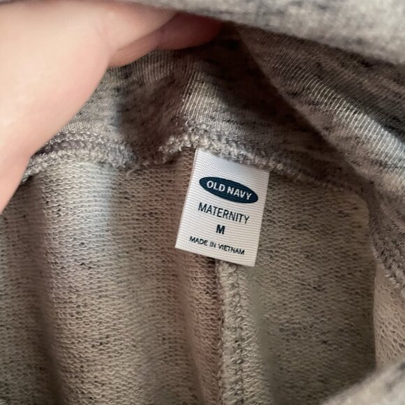 Old Navy Women M Heather Gray Maternity Rollover-Waist Vintage Sweat Shorts NWT - Picture 7 of 9